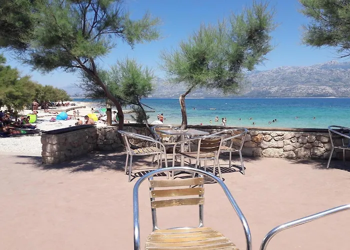 Opera بيت للعطل *