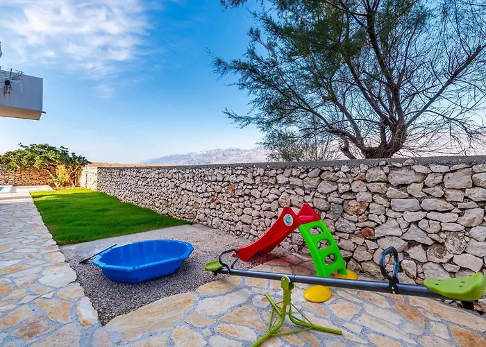 بيت للعطل Opera زادار